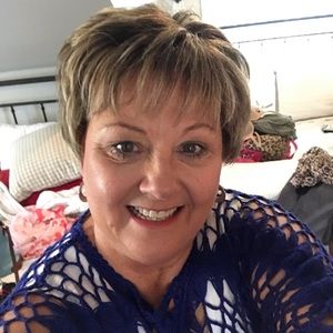 Meet your Posher, Leanne